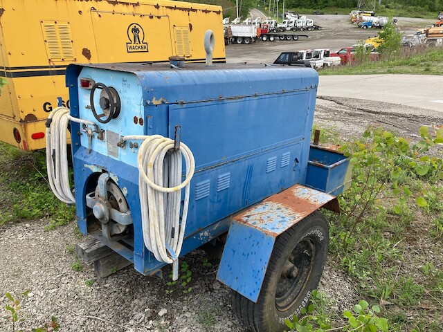 Hobart G-261 Welder with Willys BSBI Engine